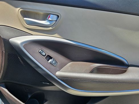 Used 2018 Hyundai Santa Fe Sport FWD image 12