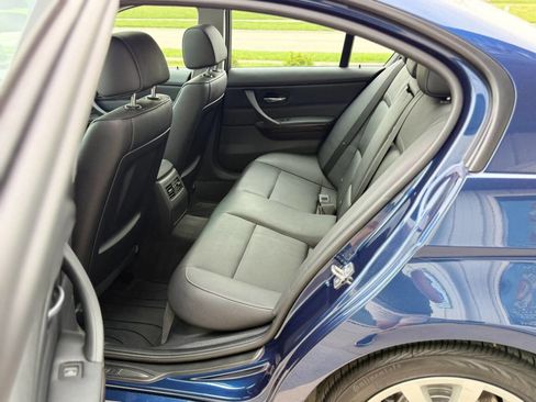 Used 2011 BMW 328i Sedan RWD image 13