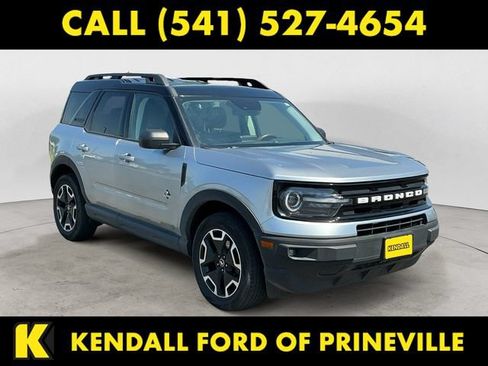 Used 2022 Ford Bronco Sport Outer Banks w/ Tech Package AWD/4WD image 3
