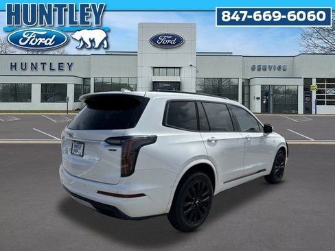 Used 2024 Cadillac XT6 Sport w/ LPO, Onyx Lite Package AWD/4WD image 5