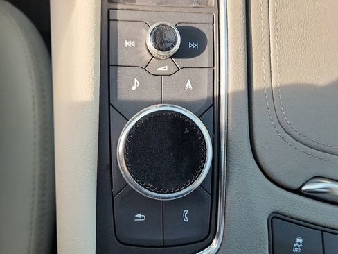 Certified 2022 Cadillac XT5 Premium Luxury image 36