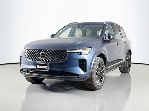 New 2026 Volvo XC90 B6 Plus w/ Protection Package Premier image 3
