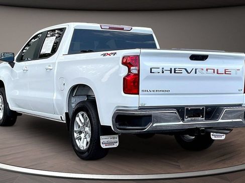 Used 2024 Chevrolet Silverado 1500 LT AWD/4WD image 5