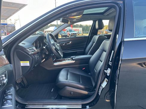 Used 2014 Mercedes-Benz E 350 E 350 Luxury 4dr Sedan image 4
