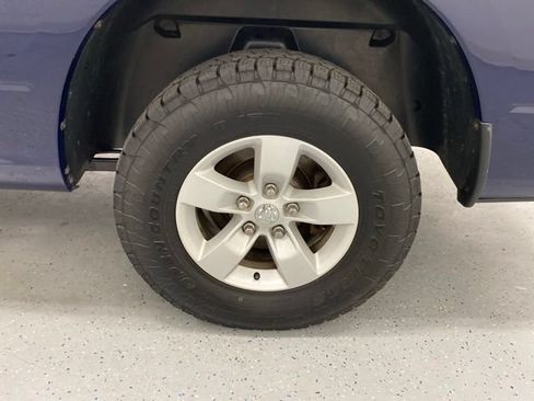 Used 2016 RAM 1500 Classic SLT AWD/4WD image 12