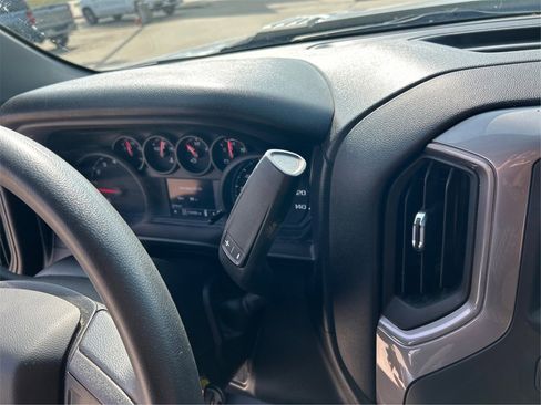 Used 2021 Chevrolet Silverado 2500 Custom w/ Custom Value Package image 25