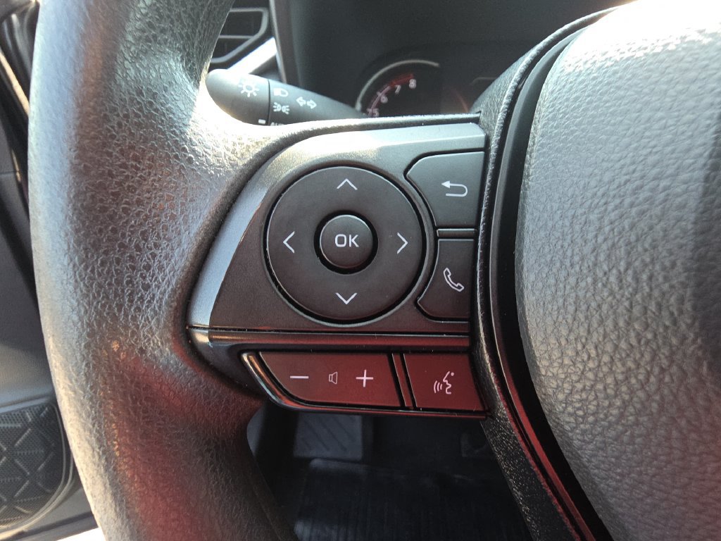 Used 2024 Toyota RAV4 XLE AWD/4WD image 18