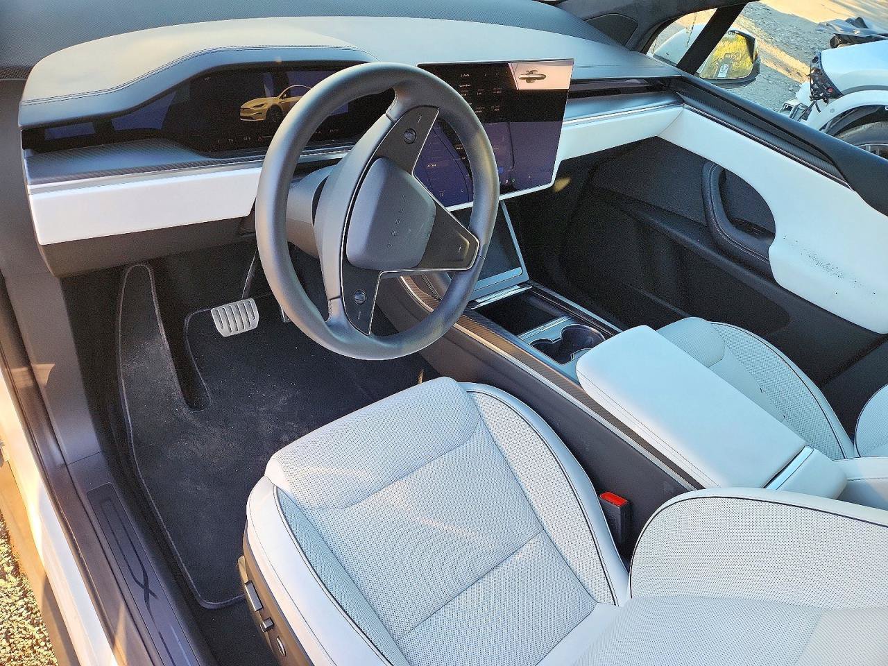 Used 2024 Tesla Model X Plaid AWD/4WD image 7