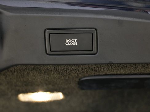 Used 2017 Bentley Continental GT image 52