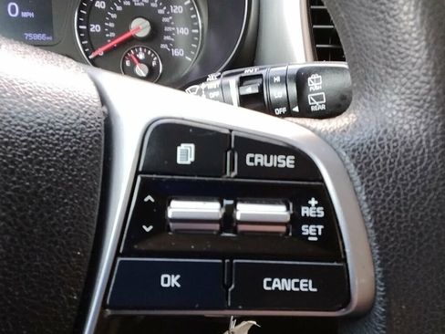Used 2019 Kia Sorento FWD image 16