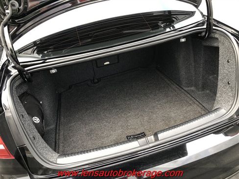 Used 2017 Volkswagen Jetta SE FWD image 17