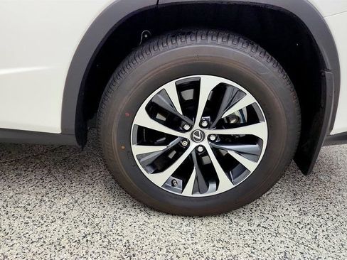Used 2022 Lexus RX 350L Premium w/ Premium Package AWD/4WD image 9