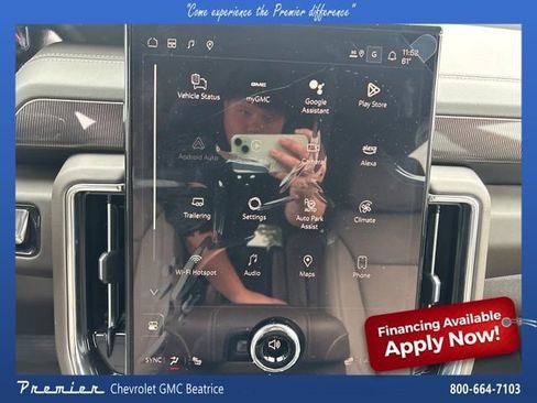 New 2025 GMC Yukon Elevation image 29