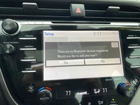 Used 2019 Toyota Camry SE w/ Audio Package image 21