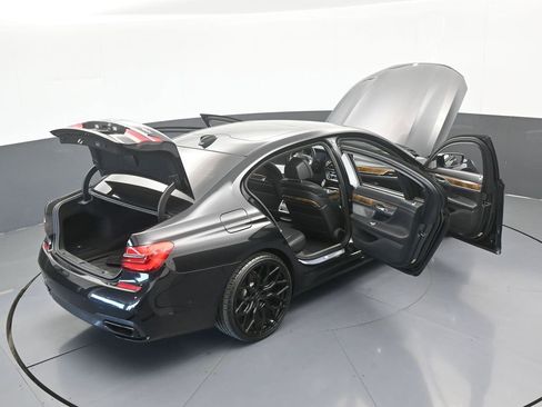 Used 2016 BMW 750i xDrive image 81