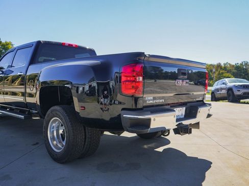 Used 2017 GMC Sierra 3500 SLT w/ Duramax Plus Package image 31
