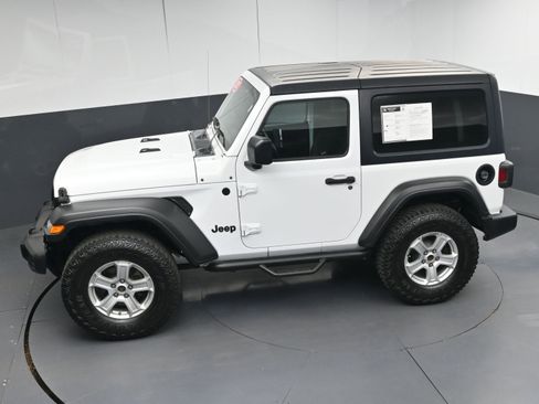 Used 2021 Jeep Wrangler Willys image 34