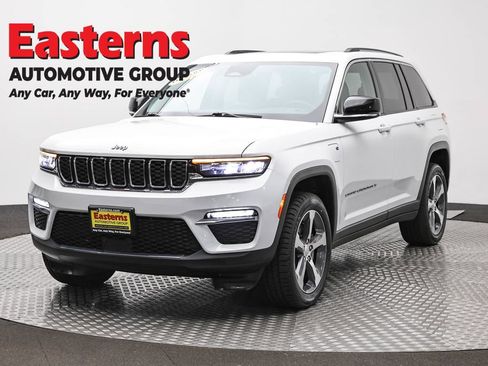 Used 2023 Jeep Grand Cherokee 4WD 4xe image 1
