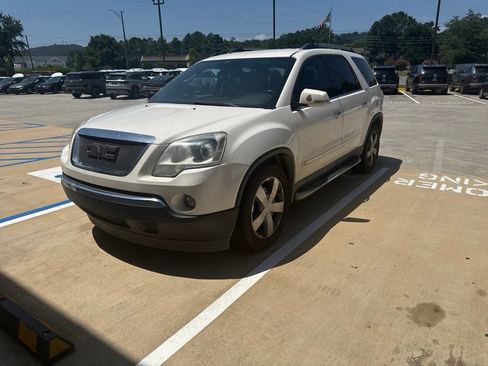 Used 2010 GMC Acadia SLT FWD image 1
