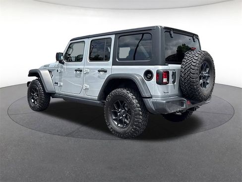 Used 2024 Jeep Wrangler Willys image 23