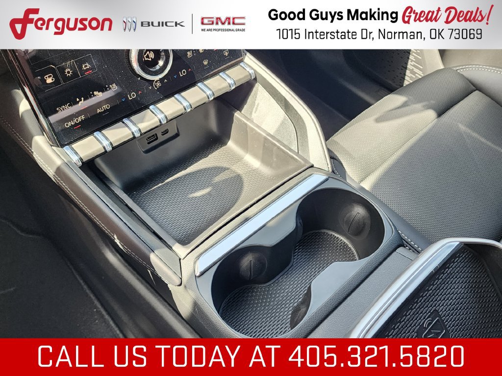 New 2027 GMC Terrain Elevation w/ Elevation Premium Package FWD image 31