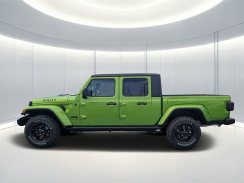New 2025 Jeep Gladiator Willys image 7