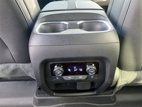 New 2026 Chevrolet Traverse RS w/ LPO, Floor Liner Package image 20