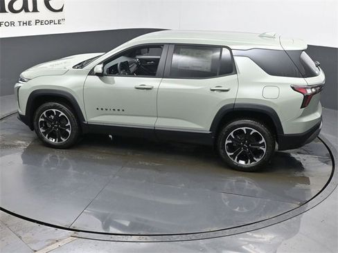 New 2026 Chevrolet Equinox LT w/ Convenience Package II image 21