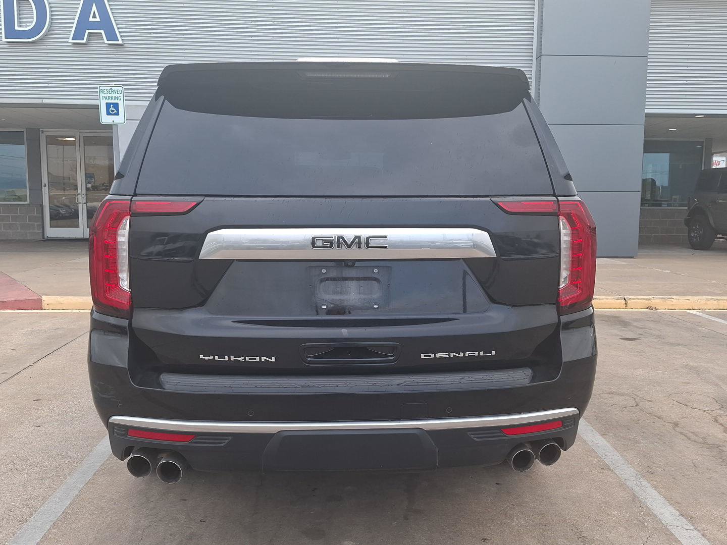 Used 2024 GMC Yukon Denali w/ Max Trailering Package RWD image 30