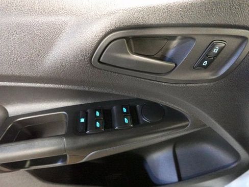 Used 2018 Ford Transit Connect XL image 7