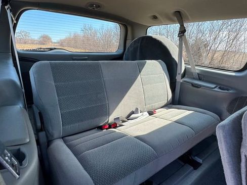 Used 2003 Ford Excursion XLT image 24