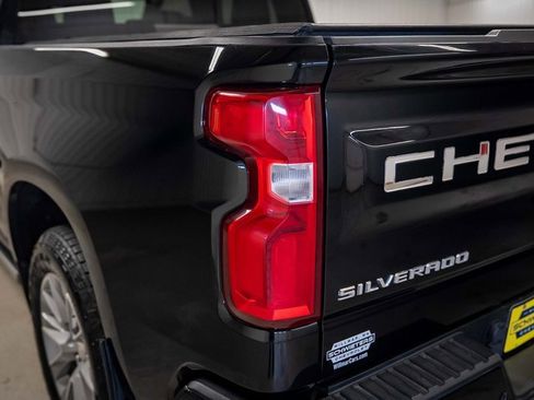 Used 2019 Chevrolet Silverado 1500 High Country image 9