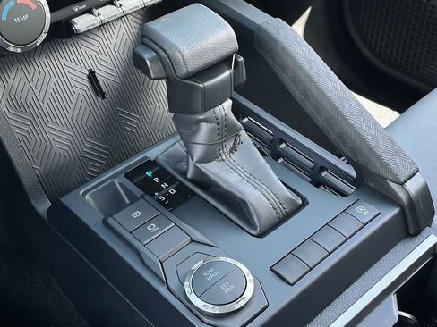 New 2026 Toyota Tacoma SR5 RWD image 17