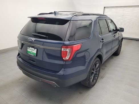 Used 2017 Ford Explorer XLT w/ Equipment Group 202A FWD image 9
