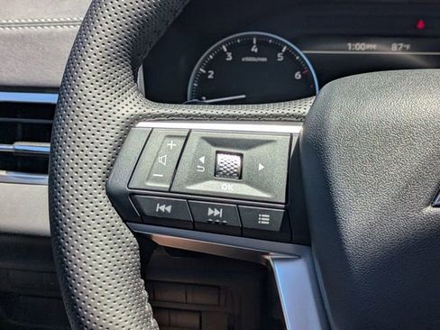 New 2026 Mitsubishi Outlander LE image 28