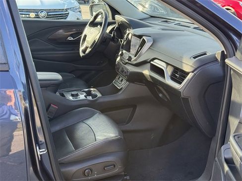 Used 2018 GMC Terrain Denali w/ Advanced Safety Package image 15