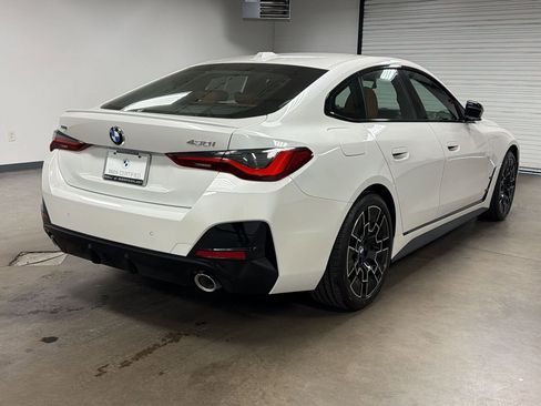 Certified 2025 BMW 430i xDrive w/ M Sport Package AWD/4WD image 8
