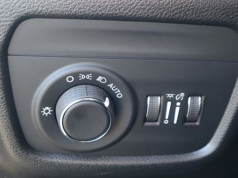 New 2025 Jeep Grand Cherokee Laredo image 15