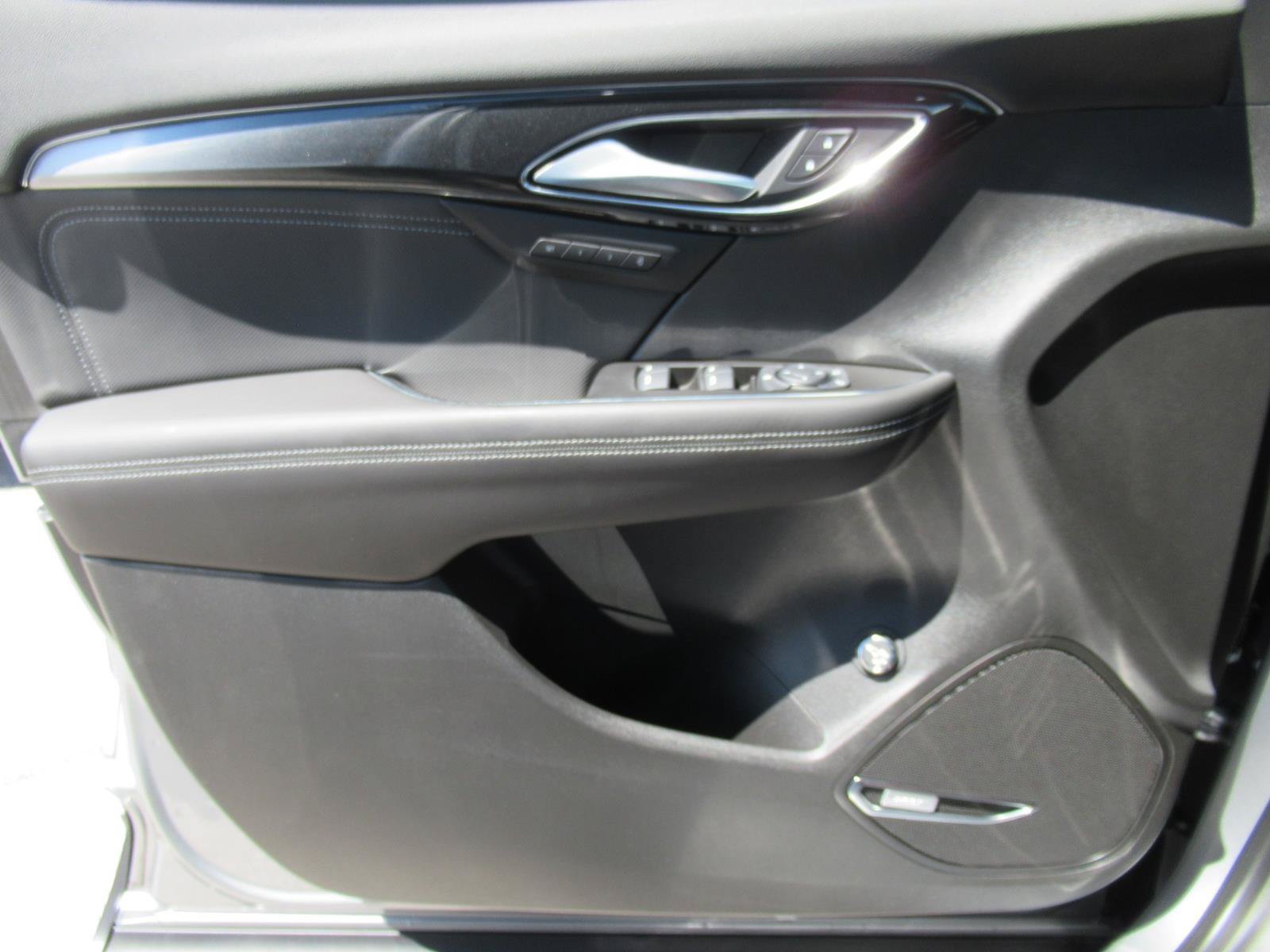 Used 2025 Buick Envision Preferred AWD/4WD image 21