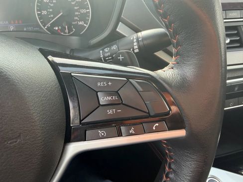 Used 2024 Nissan Altima 2.5 SR image 14