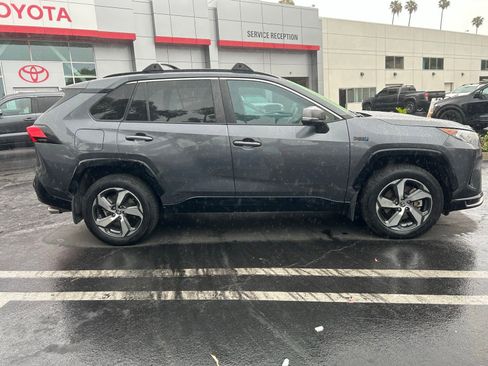 Used 2021 Toyota RAV4 SE w/ Weather & Moonroof Package image 4