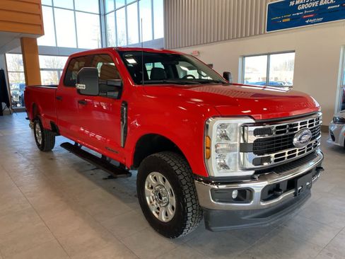 Certified 2024 Ford F250 XLT image 7