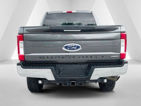 Used 2019 Ford F250 XL w/ STX Appearance Package AWD/4WD image 6