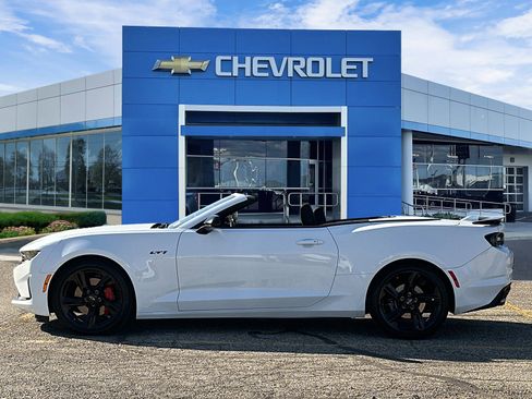 Certified 2023 Chevrolet Camaro LT w/ RS Package image 2