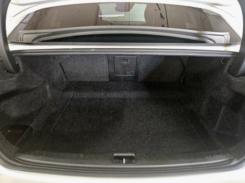 Used 2021 Volvo S60 T5 R-Design image 17