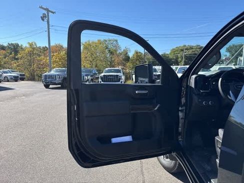 New 2025 GMC Sierra 3500 SLE w/ SLE Convenience Package image 16