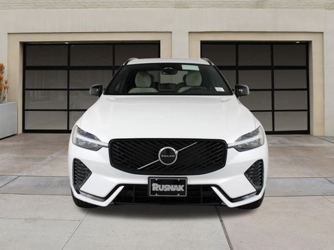 New 2026 Volvo XC60 B5 Core image 2