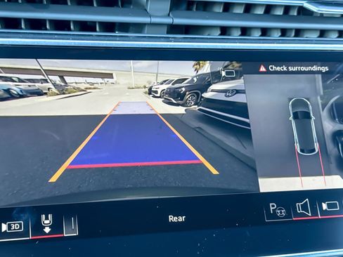 New 2026 Audi Q8 Prestige image 19