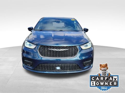 Used 2022 Chrysler Pacifica Touring-L w/ S Appearance Package image 7