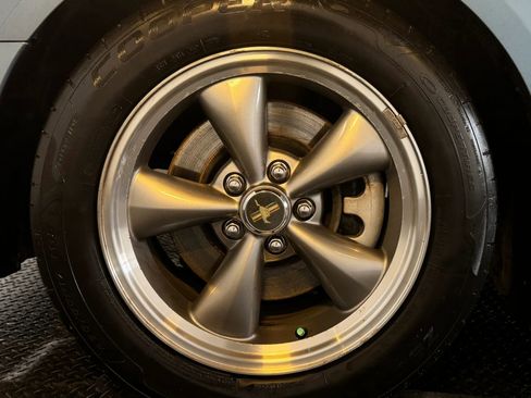 Used 2006 Ford Mustang GT Premium image 26